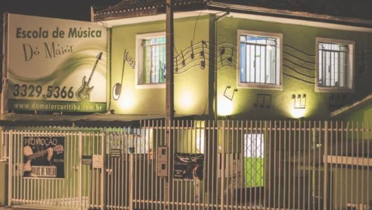 Dó Maior-escola de Música