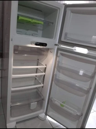 Vendo Diversos Modelos de Máquinas de Lavar e Geladeira