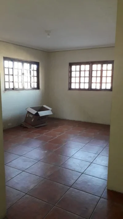 Casa Próxima ao Centro, Mil Reais por Mês, um Mês de Deposito