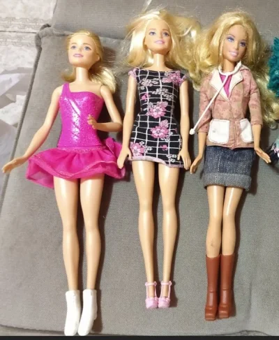 3 Bonecas Barbie ( Leve Mais 1 de Brinde )