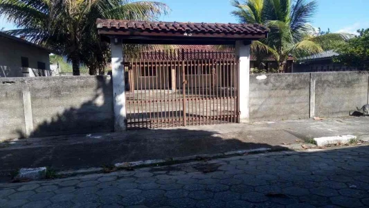 Litoral Casa com 400 Metros Barato