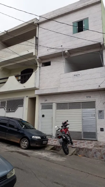 Vende-se Casa-sobrado para Renda Pronto e Parte Ja Alugado