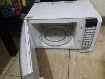 Microondas em Muito Bom Estado