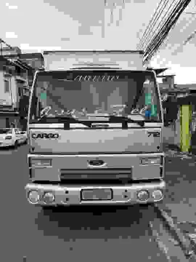 Ford Cargo 712-t 4x2 2011