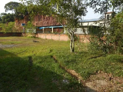 Terreno à Vend em Guapimirim - Parada Ideal