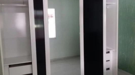 Armário 3 Portas com Espelho