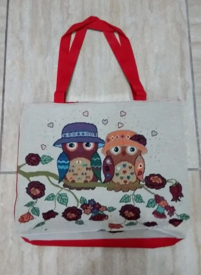 Bolsa de Tecido e Mão, Muito Elegante