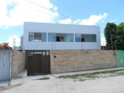 Casa com 4 Dorms em Jaboatão dos Guararapes - Piedade por 900.000,00 à Venda