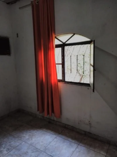Vendo uma Casa com uma ótimo Terreno