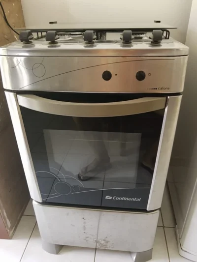 Fogão 4 Bocas Mais um Exaustor