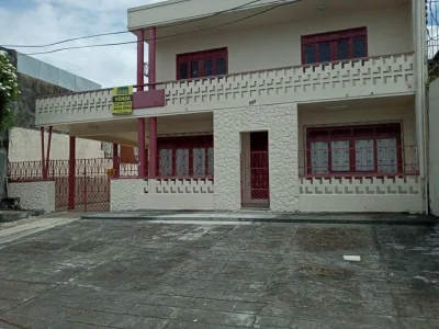 Casa com 6 Dormitórios à Venda, 260 m2 por RS 780.000,00 - Cachoeirinha - Manaus-am