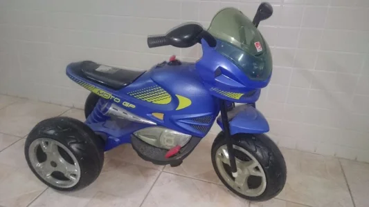 Moto a Bateria Bandeirantes