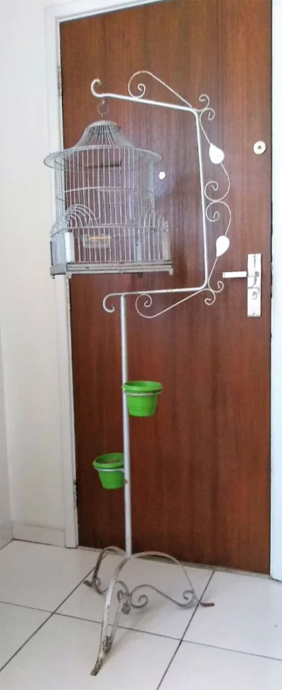 Gaiola com Pedestal
