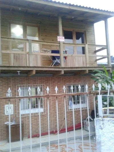 Alugo Casa Capoeiras