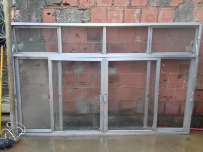 Vendo Janela de Aluminio