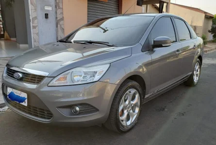 Ford Focus Sedan 2.0