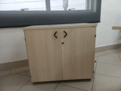 Liquidação Armários Pequenos de Escritório