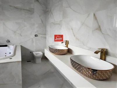 Vende-se Sobrado no Condomínio do Lago – Goiânia - GO