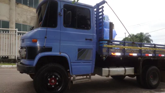 Caminhão 608 Top
