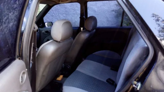 Ford Fiesta 2000