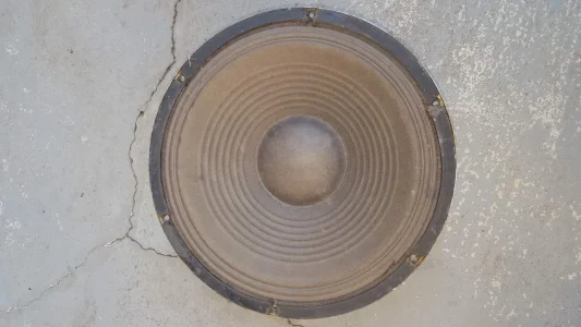 Auto Falante Novik 250rms Antigo