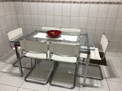 Mesa de Vidro com 6 Cadeiras Couro Branca