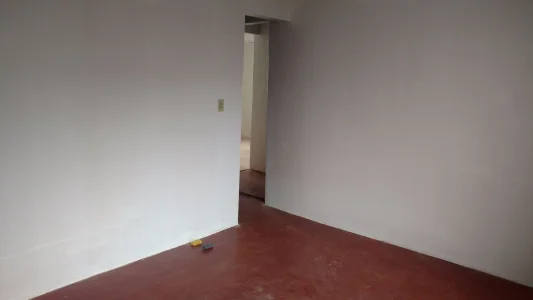 Aluga SE Casa no Bairro Claudete Cascavel PR