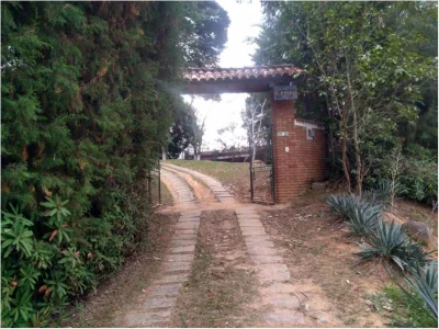 Chácara em Valinhos - Lopes por 800 Mil à Venda