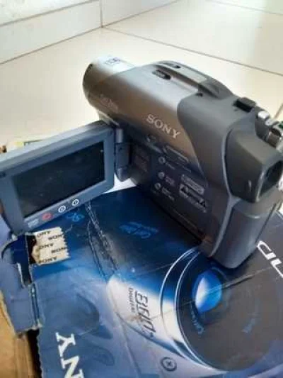 Câmera Sony Dcr-dvd 205