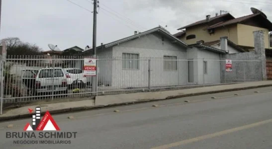 Casa à Venda no Bº Brasília