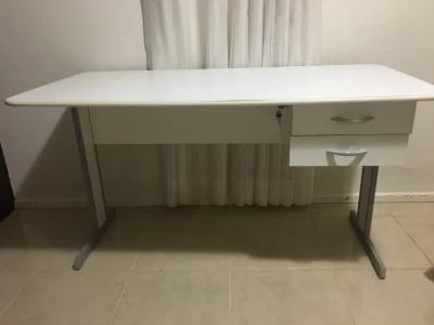 Escrivaninha Branca Vende-se