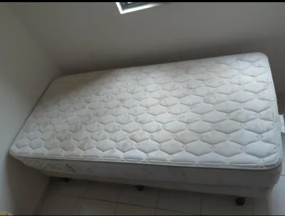 Vendo Cama Box Solteiro