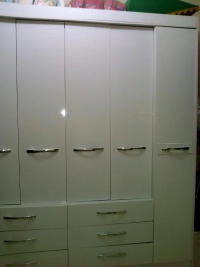 Guarda Roupas Casal Branco R$250,00