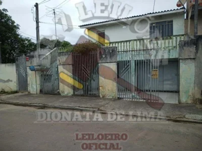 Sobrado em Curitiba Pr, 340 Mts Quadrados