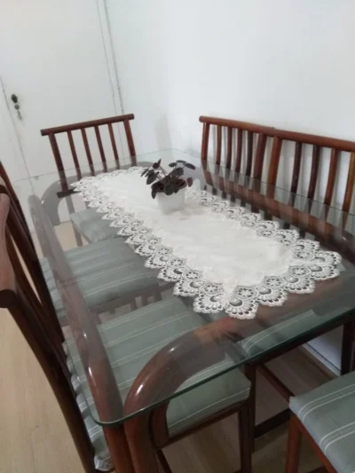 Mesa com 6 Cadeira