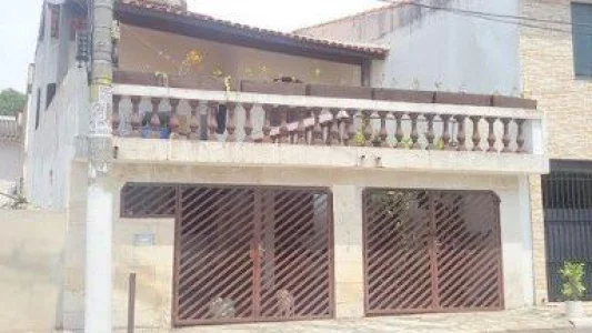 Sobrado com 3 Dorms em São Paulo - Vila Joaniza por 380 Mil à Venda