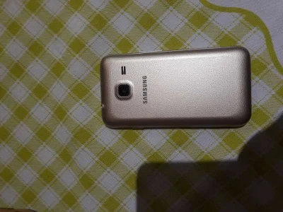 Vendo Cel J1 Mini Samsung Dourado sem Arranhao