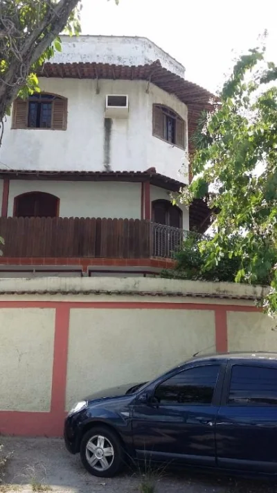 Alugo Apartamento em Realengo