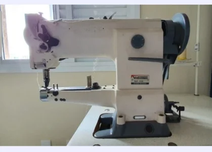 Máquina de Braço Transporte Triplo