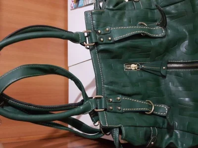 Vendo Duas Bolsas Femininas