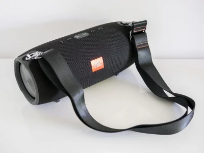 Caixa de Som Bluetooth Jbl Xtreme - 40w Rms Fm