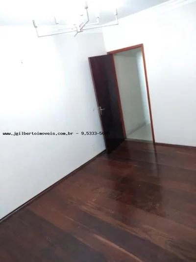 Casa para Venda em Mauá / SP no Bairro Jardim Pedroso
