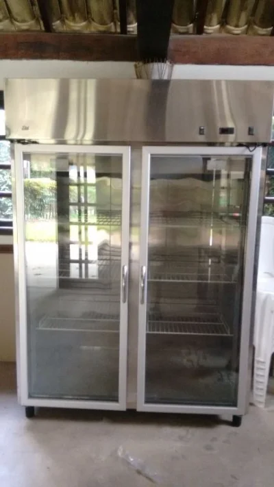 Geladeira em Inox Marca Elvi