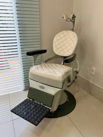Cadeira Antiga