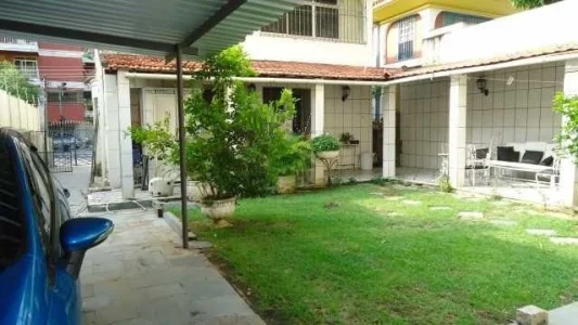 Excelente Casa na Tijuca, ótima para Residência ou Comércio