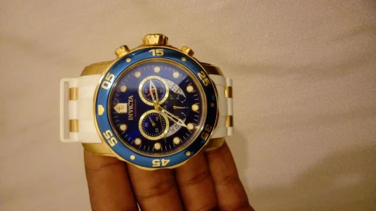 Invicta Ainda Esta na Garantia Tem Apenas um Mes de Uso!