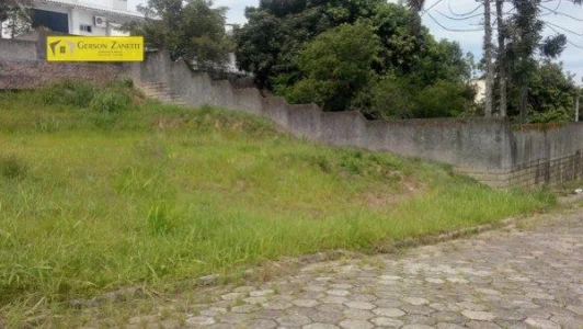 Terreno á Venda