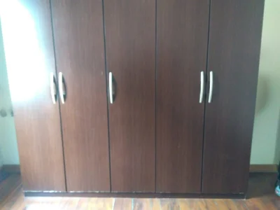 Armário 5 Portas em ótimo Estado