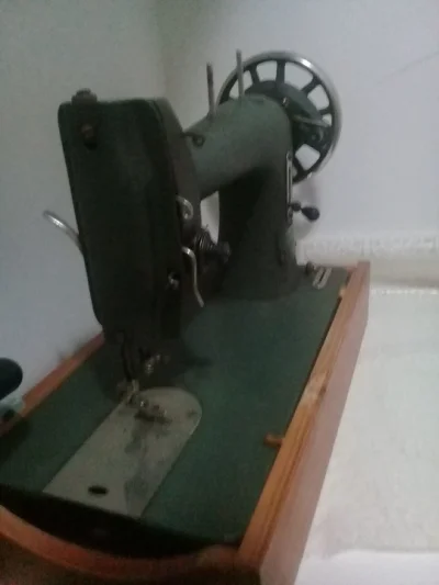 Vendo Máquina de Costura
