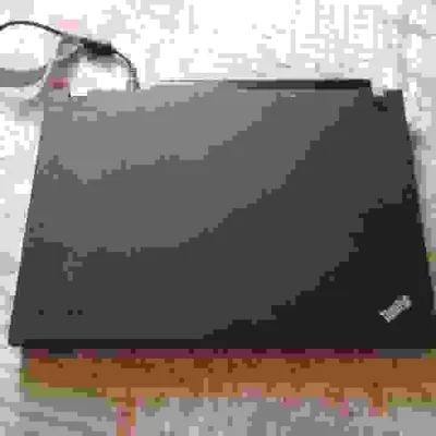 Lenovo T400 Usado